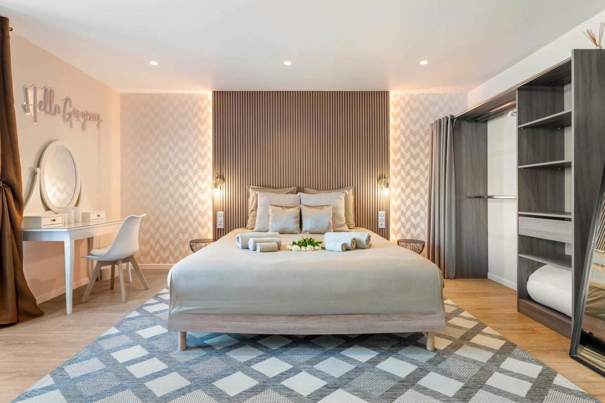 Nice Renting - Love Room Massena - Luxe Room - Jacuzzi - Terrace - King Bed - Ac 外观 照片