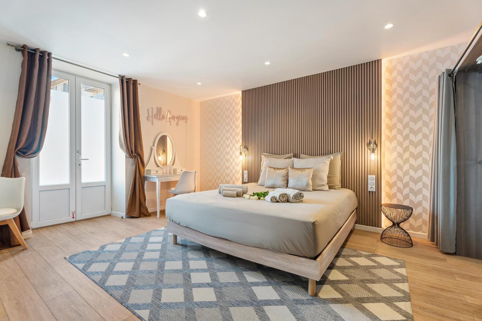 Nice Renting - Love Room Massena - Luxe Room - Jacuzzi - Terrace - King Bed - Ac 外观 照片